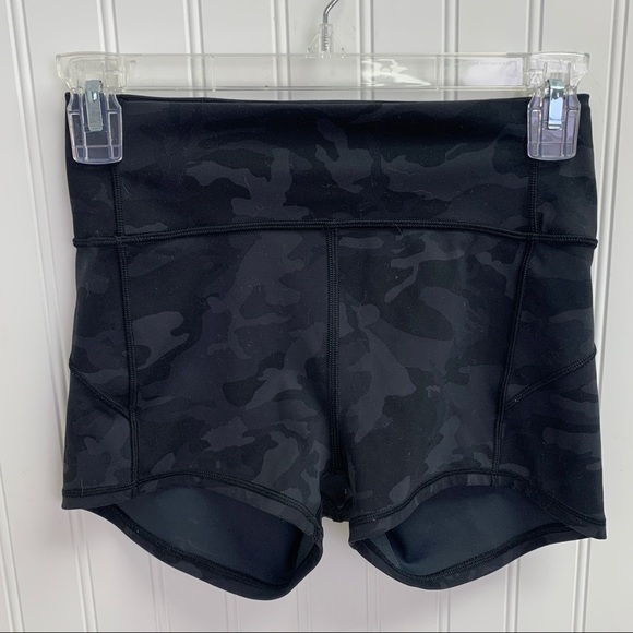 Camo Lululemon In Movment Everlux Shorts  2.5” - Picture 1 of 7